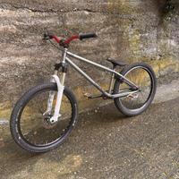 bici dirt 24” dartmoor