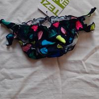 Costume mutandina bimba. Marca Tezenis 
