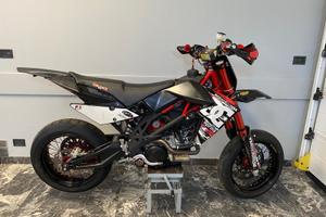 Aprilia SXV 550 V2 racing