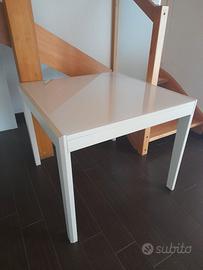 Tavolo da pranzo quadrato bianco