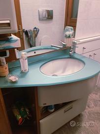 Mobile bagno in cristallo + specchio + mobiletto