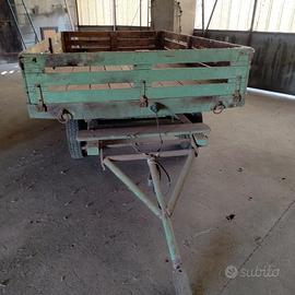 Carro agricolo con spondine