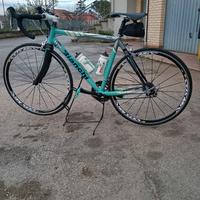 Bici da corsa Bianchi