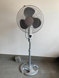 Ventilatore a piantana funzionante