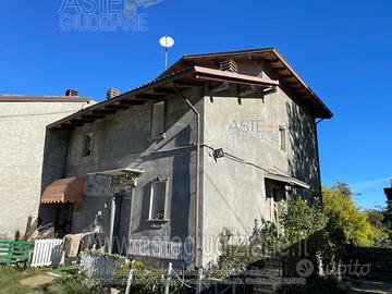 Stabile/Palazzo Lugagnano Val d'Arda [A4349820]