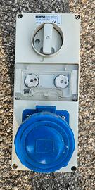 Presa industriale 240 v monofase