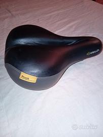 sella comoda plush per bici con coprisella imperme