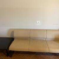 Divani e tavoli per sala d’attesa