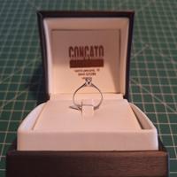 Anello Solitario in Oro bianco