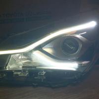 Faro Toyota Yaris Hybrid 2017-20 CON IMPERFEZIONI