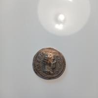 Riproduzione moneta romana 
