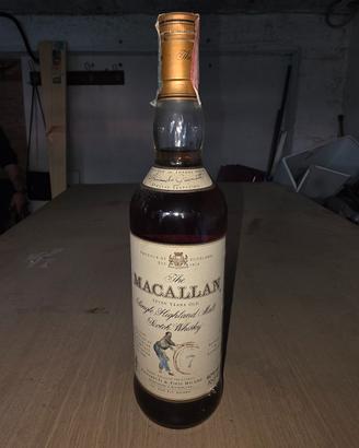 bottiglka di whisky