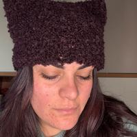 Cappello con orecchie da gatto uncinetto