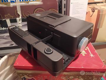 Proiettore per diapositive e raccoglitori 