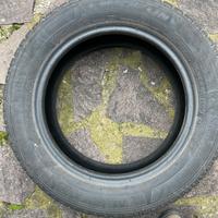 Quattro gomme quasi nuove