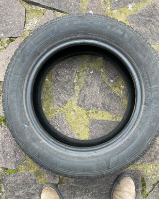 Quattro gomme quasi nuove