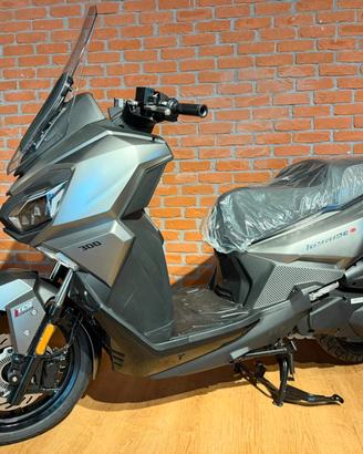SYM NUOVO JOYRIDE 300 MY 26 GRIGIO TITANIO PROMO