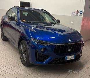 Maserati Levante Modena S 430 cv