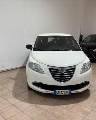 Lancia Ypsilon 1.2 69 CV 5 porte GPL Ecochic Silve