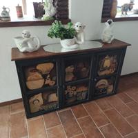 Mobile Credenza 