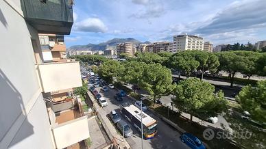 Ampio 5 vani in residence