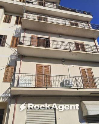 Appartamento di 100 m² con 3 locali a Monasterace