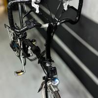 Bici Brompton nera a 6 marce