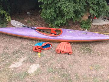 kayak in vetroresina velocissimo