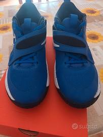 scarpe  nike n.4o