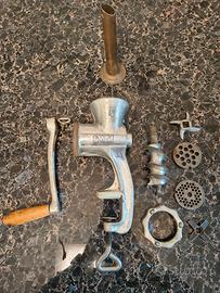 Tritacarne SWM 5 in ghisa smaltata con accessori