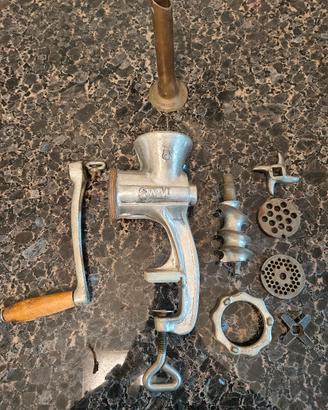 Tritacarne SWM 5 in ghisa smaltata con accessori