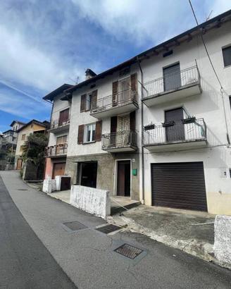 Casa indipendente di 128 m² con 3 locali e box aut