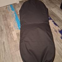 Pouf e poltrone sacco morbidi imbottiti ›