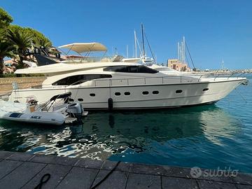 Ferretti 680 anno 1999 totale refit 2019/2020
