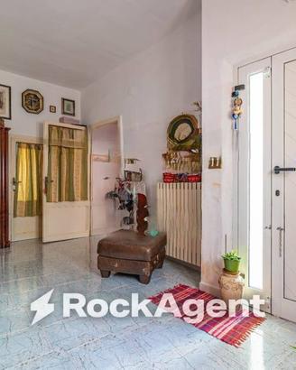 Casa indipendente di 95 m² con 3 locali a Cassano 
