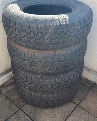 Treno 4 Gomme 225/75 R16 108S Riken Road Terrain M
