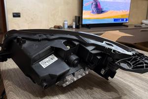 Nuovo faro peugeot 2008