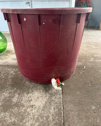 Tinozza / botte per vino con rubinetto