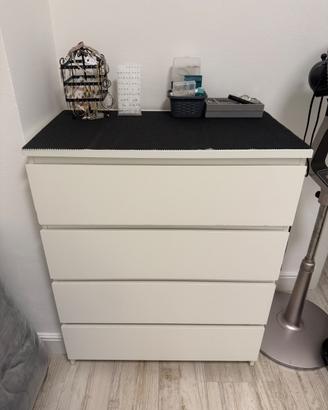 Cassettiera malm 4 cassetti