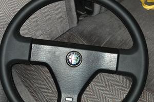  Volante Alfa Romeo 75 rifoderato in pelle