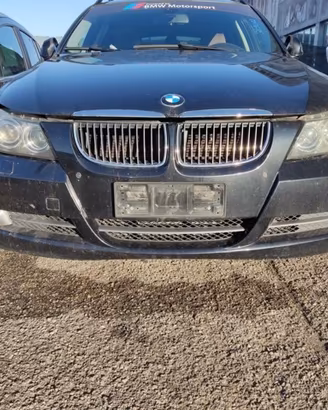 Paraurti anteriore BMW 330 del 2005