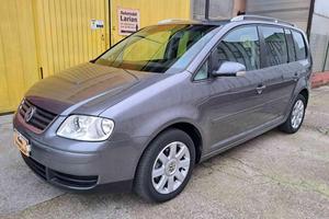 VOLKSWAGEN Touran 1.9 TDI 105CV Highline 7 posti