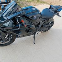YAMAHA R7 700 12/2023 6800KM