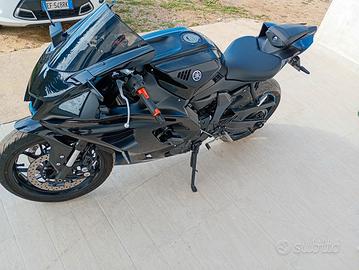 YAMAHA R7 700 12/2023 6800KM
