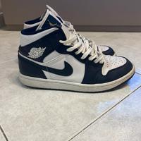 Air jordan 1 matallic gold obsidian