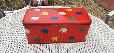 Scatola in latta rossa con elefanti ELAH