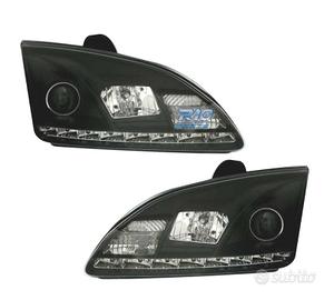 FARI PER FORD FOCUS 04-08 LUCE DIURNA REALE SFONDO