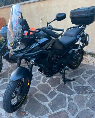 CFMOTO 800MT