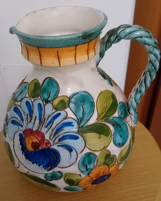 Anfora in ceramica