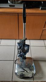 Lucidatrice con spazzole perfettamente funzionante